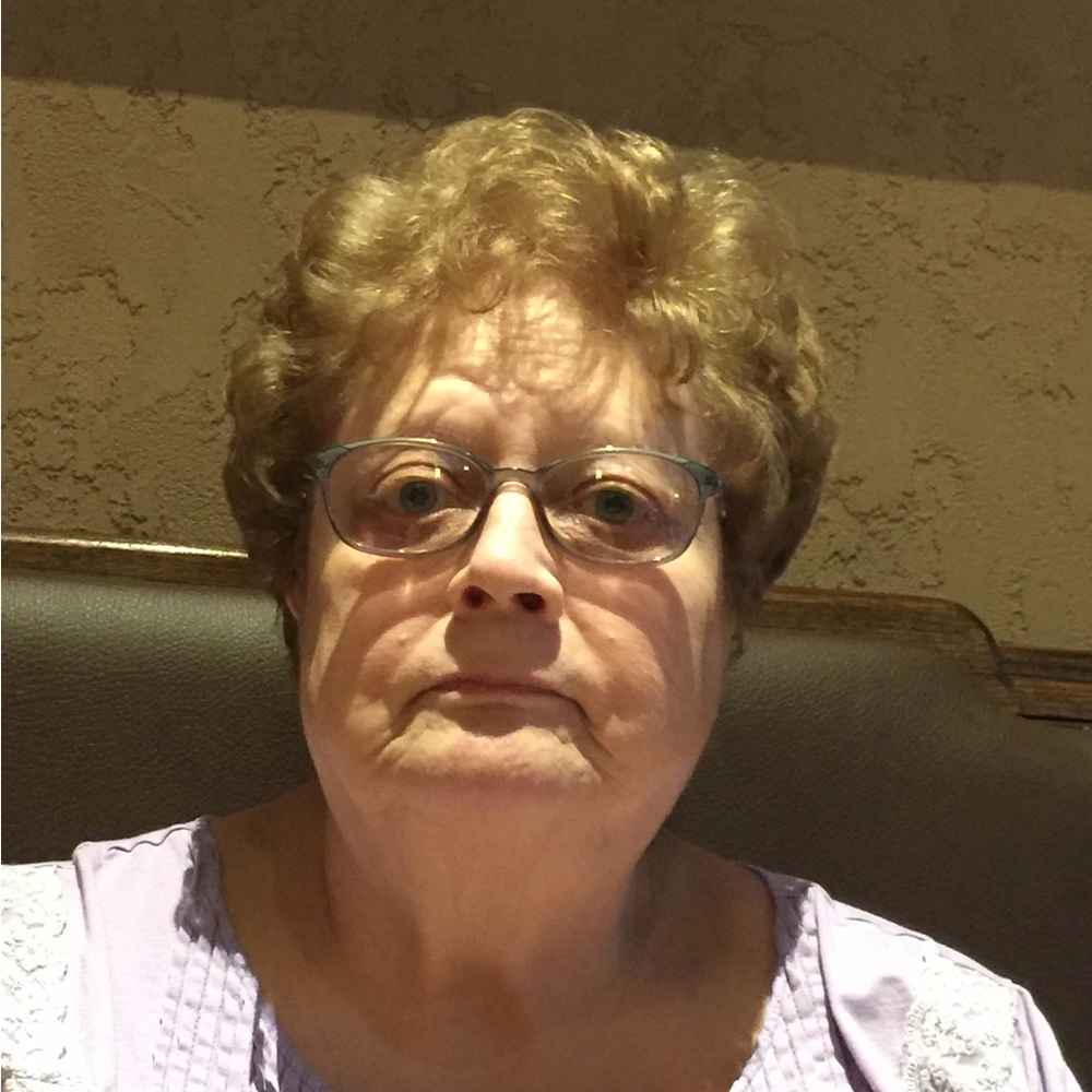 Meet your Posher, Carol